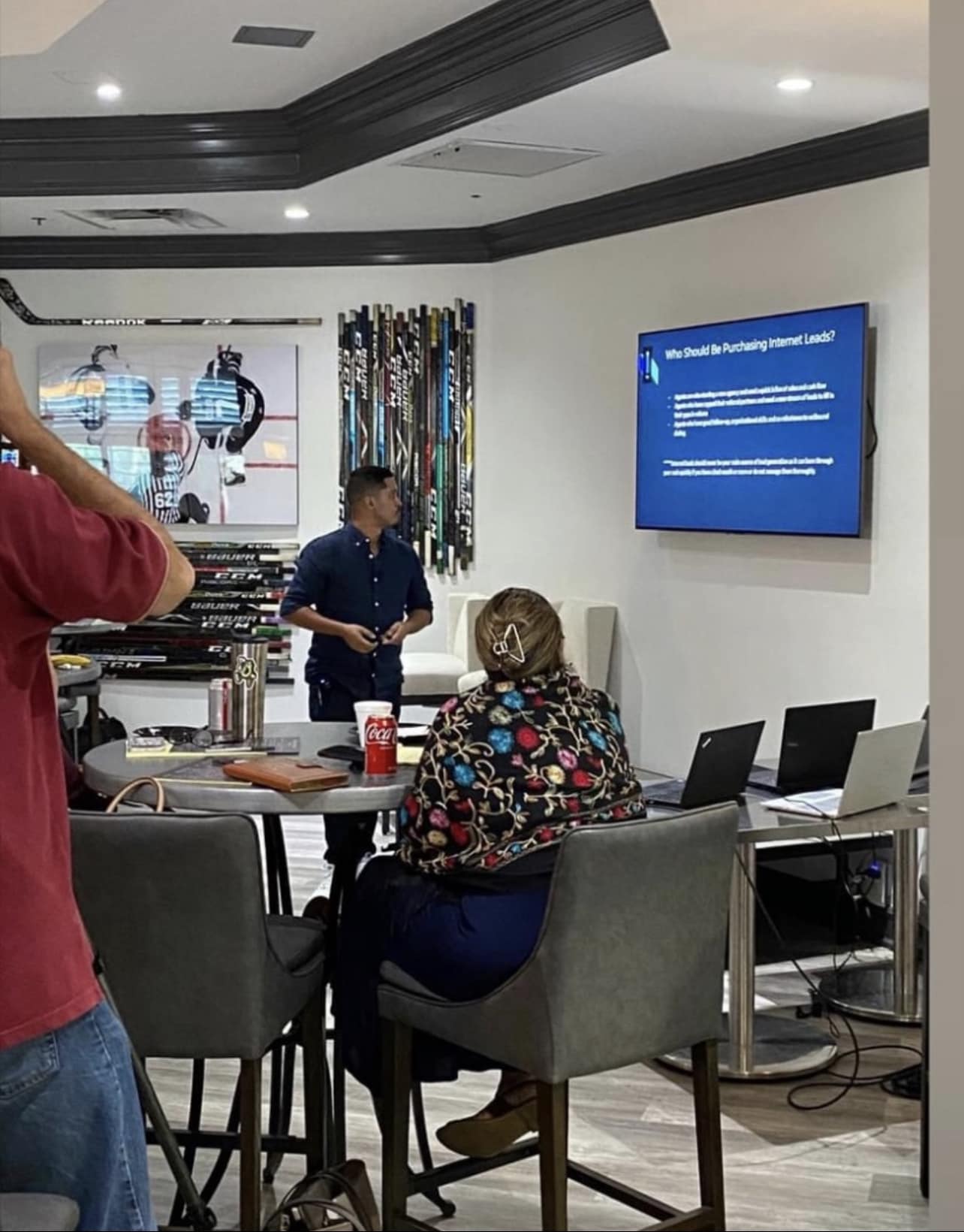 Victor Gonzalez speaking to agents